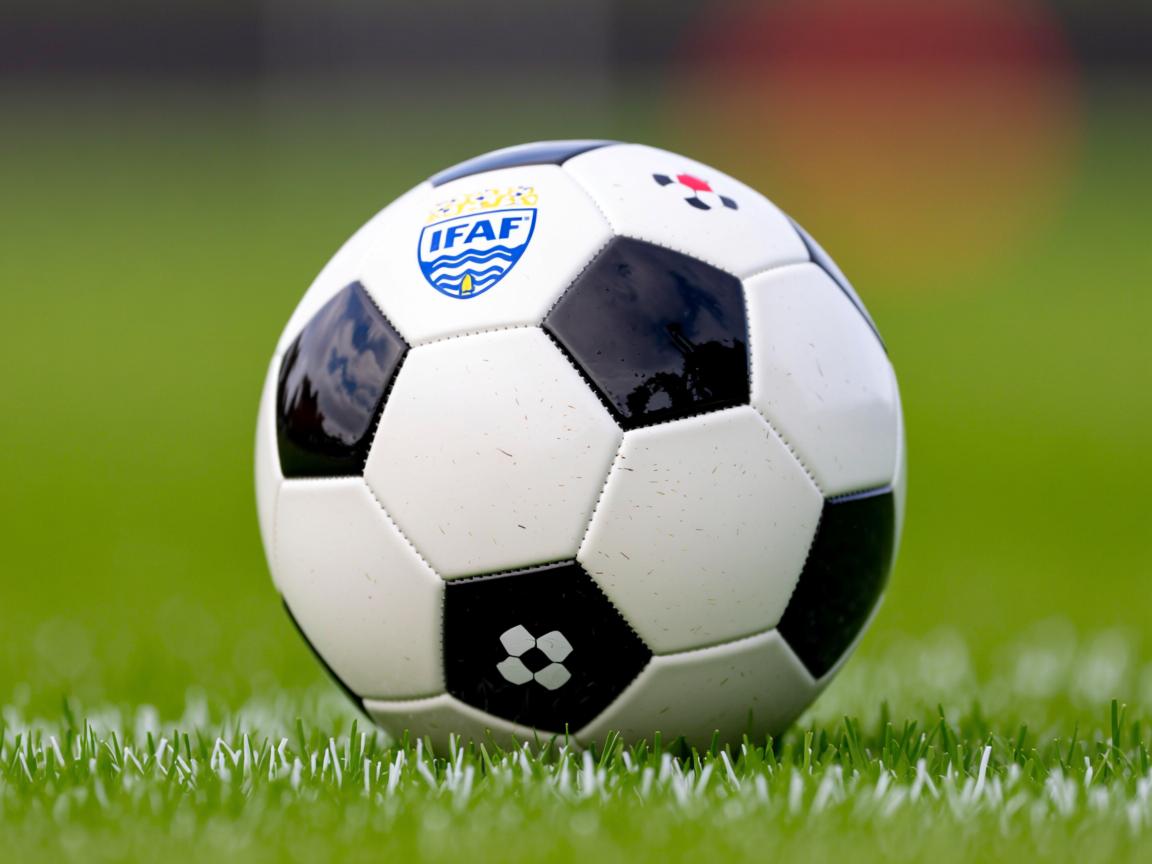 kaiyun开云体育-PSG防线漏洞被切尔西前锋多次利用,切尔西后防线 第3张